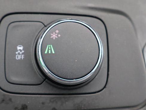 Used 2019 Chevrolet Traverse LT image 26