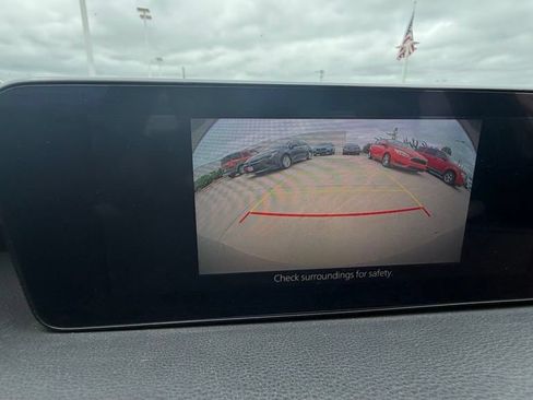 Used 2024 MAZDA MAZDA3 s FWD image 20