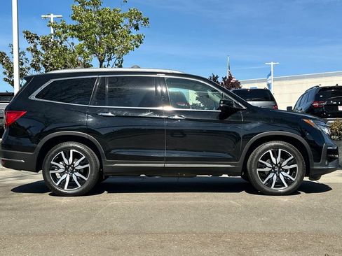 Certified 2019 Honda Pilot Elite image 3