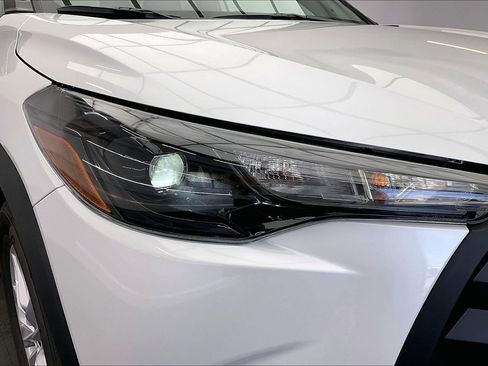 New 2026 Toyota Corolla Cross LE w/ Cold Weather Package AWD/4WD image 15