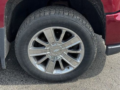 Used 2017 Chevrolet Silverado 1500 High Country AWD/4WD image 9