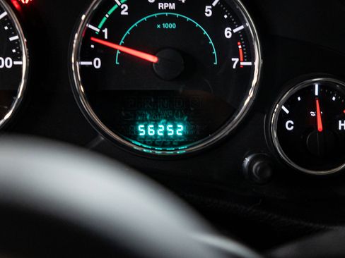 Used 2012 Jeep Wrangler Sport image 38