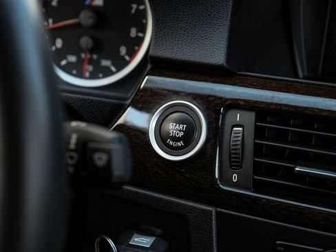 Used 2011 BMW M3 Coupe image 19