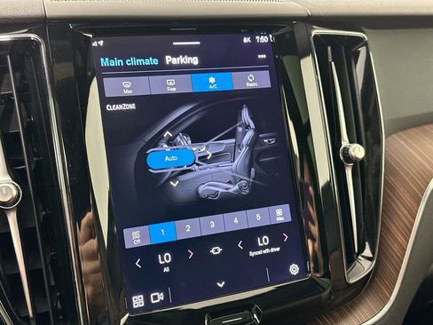 Certified 2023 Volvo XC60 B5 Plus w/ Protection Package Premier image 16