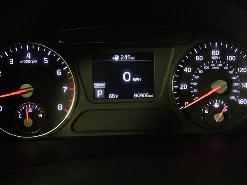 Used 2019 Kia Sorento LX image 30