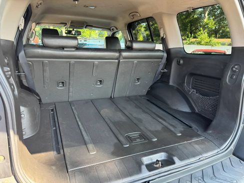 Used 2011 Nissan Xterra PRO-4X w/ Pro-4x Leather Pkg AWD/4WD image 5