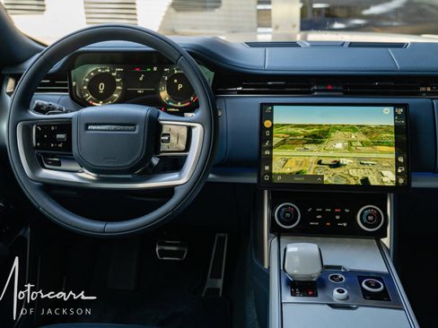 Used 2023 Land Rover Range Rover SV image 34