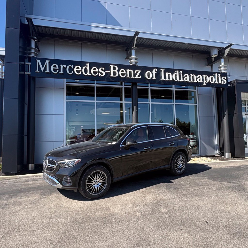 Certified 2026 Mercedes-Benz GLC 300 4MATIC image 1