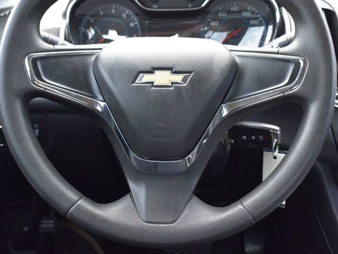 Used 2017 Chevrolet Cruze LS FWD image 26