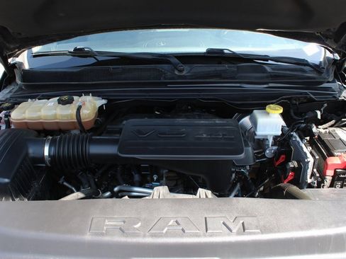 Used 2019 RAM 1500 Big Horn image 10