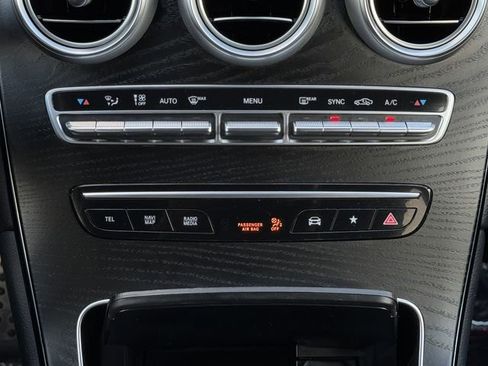 Used 2022 Mercedes-Benz GLC 300 image 21