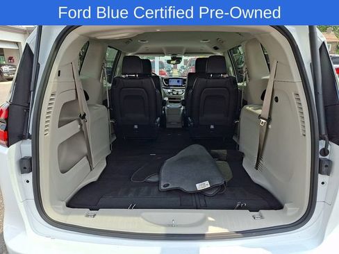 Used 2023 Chrysler Pacifica Touring-L FWD image 31