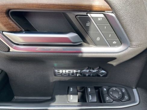 Used 2024 Chevrolet Silverado 1500 High Country w/ Technology Package image 14