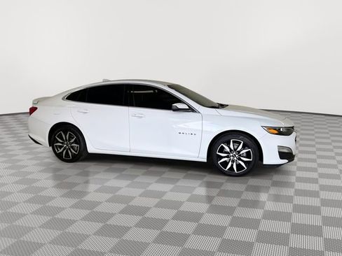 Certified 2022 Chevrolet Malibu RS w/ LPO, Convenience Package 1 FWD image 13