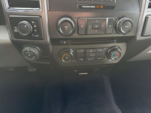 Used 2017 Ford F150 XLT w/ Equipment Group 301A Mid image 22