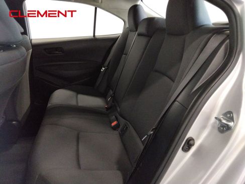 Used 2024 Toyota Corolla LE image 31