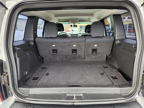 Used 2012 Jeep Liberty Sport image 5