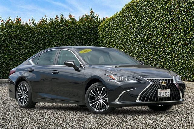 Used 2025 Lexus ES 350 w/ Premium Package FWD image 2