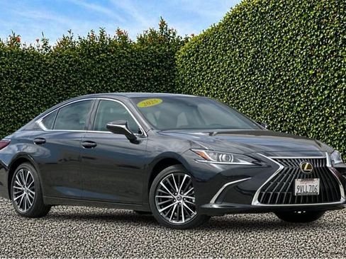 Used 2025 Lexus ES 350 w/ Premium Package FWD image 2