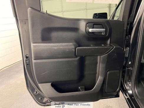 Used 2022 Chevrolet Silverado 1500 Custom AWD/4WD image 30