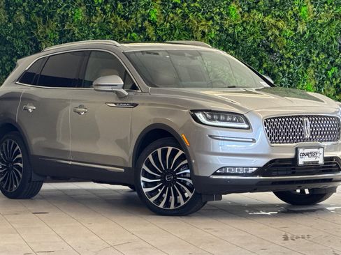 Certified 2023 Lincoln Nautilus Black Label w/ Class II Trailer Tow Package image 2