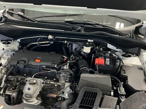 Certified 2025 Honda HR-V LX image 11