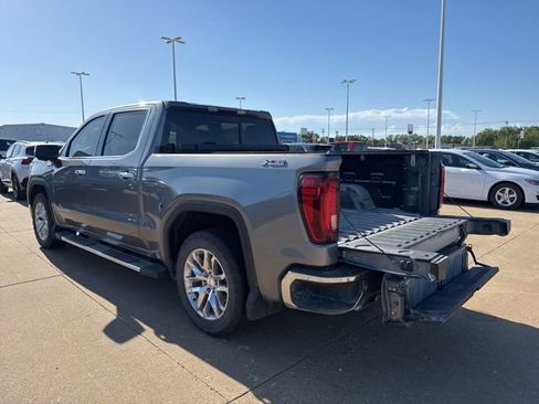 Used 2021 GMC Sierra 1500 SLT w/ SLT Premium Plus Package AWD/4WD image 5