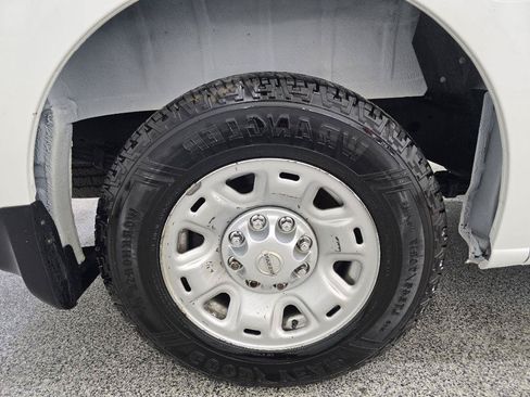 Used 2019 Nissan NV 2500 SV RWD image 29
