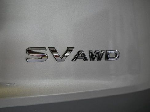 Used 2023 Nissan Rogue SV AWD/4WD image 10