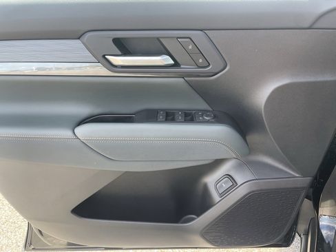 Used 2026 GMC Terrain AT4 w/ Technology Package II image 20