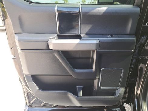 Certified 2021 Ford F250 Platinum w/ FX4 Off-Road Package image 13