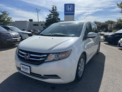 Used 2016 Honda Odyssey SE image 1