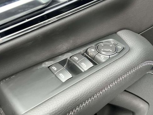 New 2026 GMC Yukon XL Denali w/ Denali Reserve Package image 18