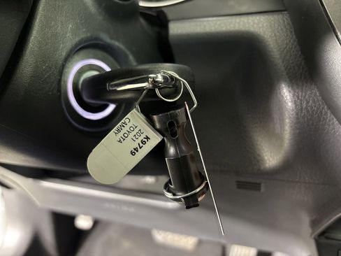 Used 2021 Toyota Camry LE image 15