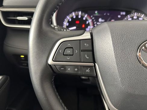 Used 2023 Toyota Highlander XLE AWD/4WD image 15