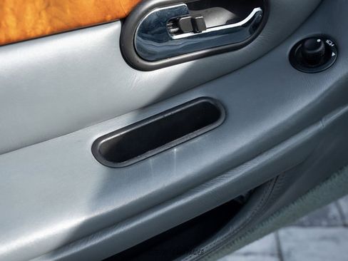 Used 2003 Aston Martin DB7 Vantage RWD image 21