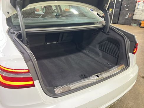 Used 2021 Audi A8 L 4.0T w/ Luxury Package image 26