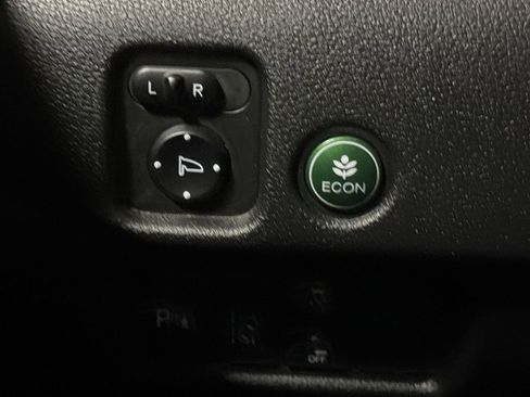 Used 2017 Honda Pilot Elite image 19