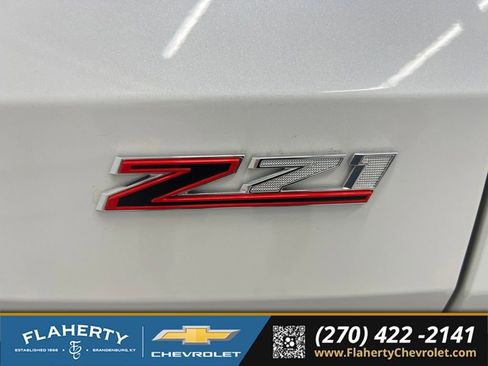 Used 2025 Chevrolet Traverse Z71 w/ Enhanced Driving Package AWD/4WD image 19