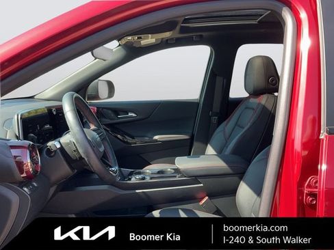 Used 2025 Chevrolet Equinox RS w/ Safety and Technology Package FWD image 17