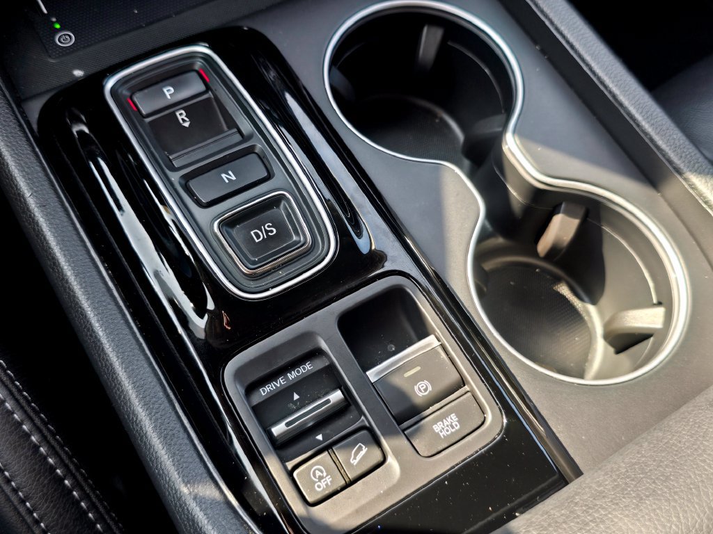 Certified 2025 Honda Pilot Touring image 29