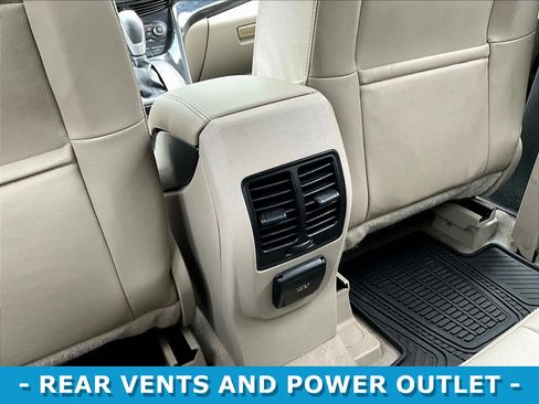 Used 2015 Ford Escape Titanium FWD image 10