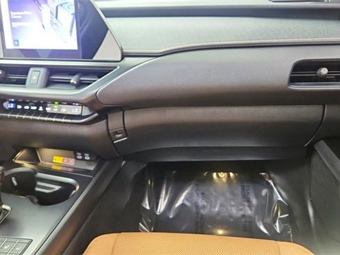 Used 2023 Lexus UX 250h FWD w/ Premium Package image 36