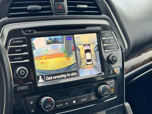 Used 2018 Nissan Maxima Platinum image 27