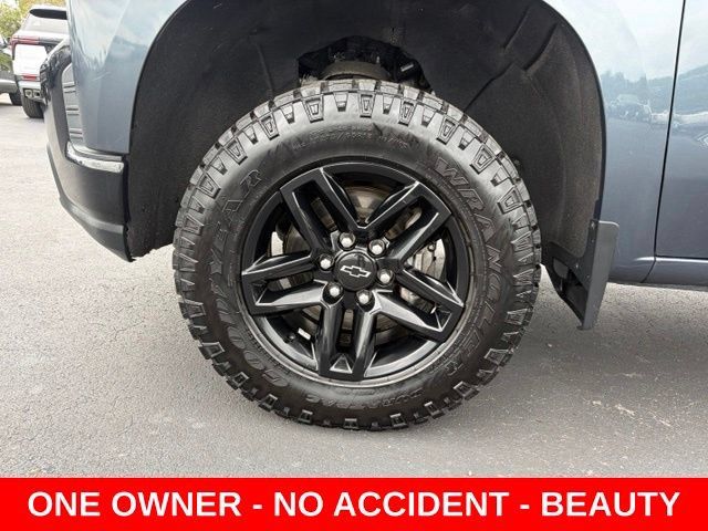 Used 2021 Chevrolet Silverado 1500 LT Trail Boss w/ Convenience Package II AWD/4WD image 9