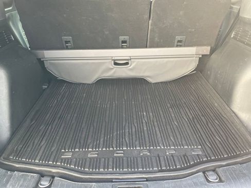 Used 2022 Ford Escape SEL FWD image 24