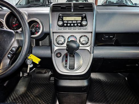 Used 2005 Honda Element EX image 33
