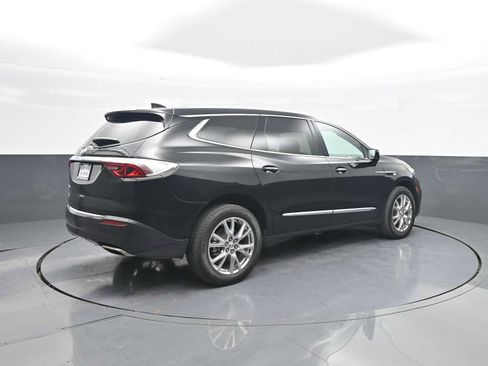 Used 2023 Buick Enclave Essence w/ Experience Buick Package FWD image 8