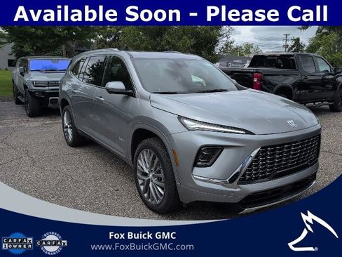 Used 2025 Buick Enclave Avenir w/ Super Cruise Package AWD/4WD image 2