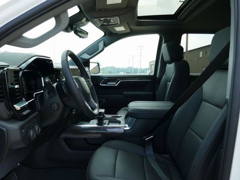 New 2026 Chevrolet Silverado 1500 LTZ w/ LTZ Premium Package image 13